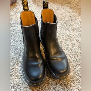 Dr. Martens Black smooth Leather Chelsea boot